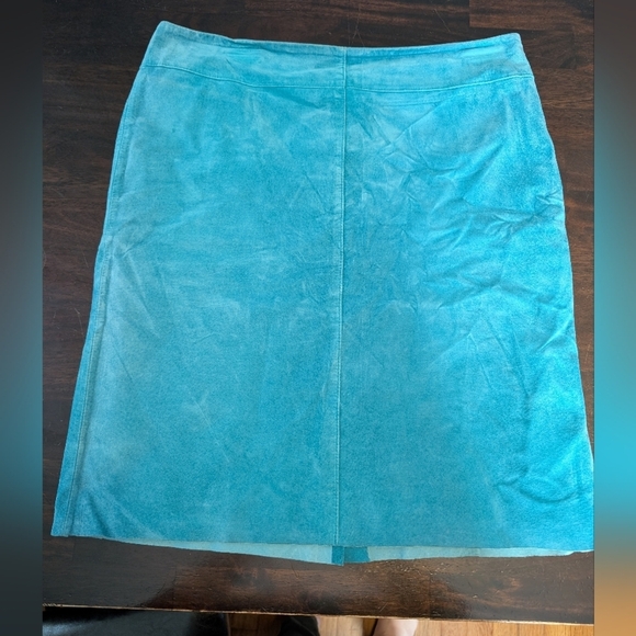 Express Dresses & Skirts - Express VTG Teal Suede Women's Skirt, Size 9/10. Genuine Leather, Lines, Raw Hem